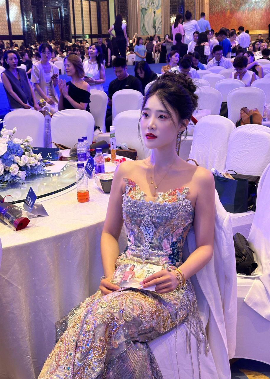 photo_2025-11-08_19-44-06 (2).jpg